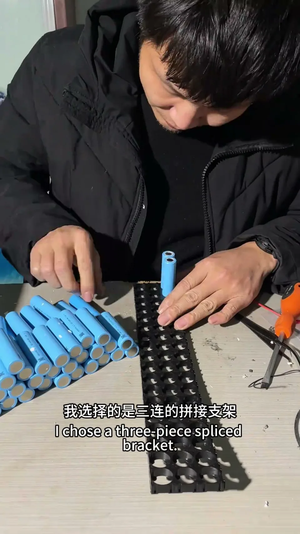 第35集 | 把220V家用电带着去户外到底有多方便？ 自制多功能户外移动电源，居然可以用自带的